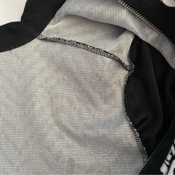 Zip front tapestry knit jacket XL - Picture 8 of 9